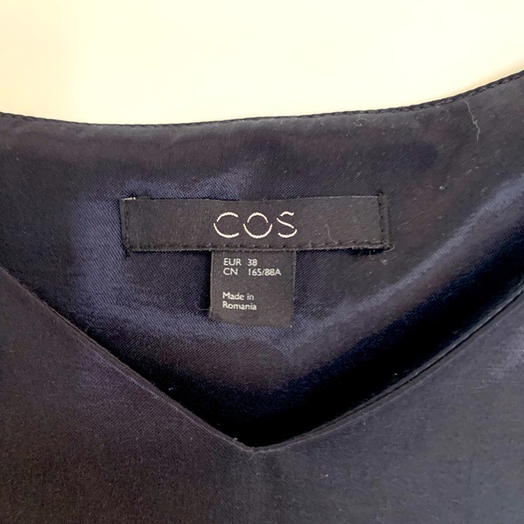 Cos cami satin look finish - Picture 2 of 4